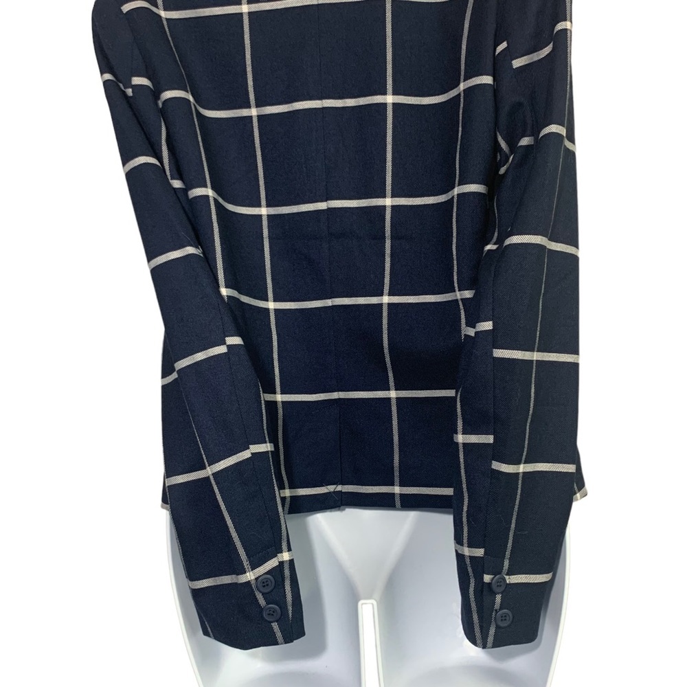 Cupcakes & Cashmere Connor Blazer 4 - Picture 4 of 10